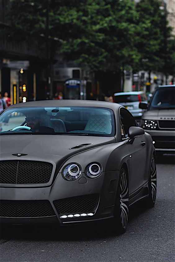 Luxury Car: Bentley Continental