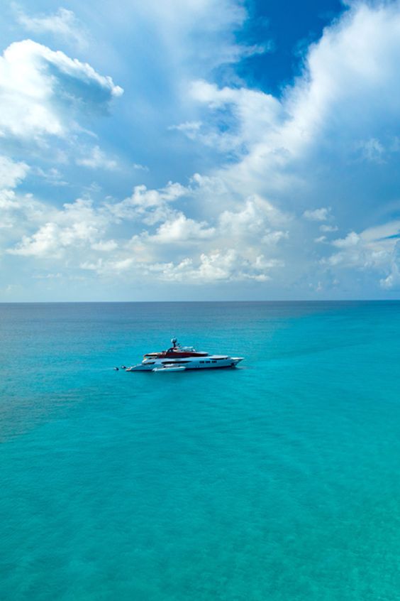 Luxury Yacht Amenities: A Floating Paradise on the Water